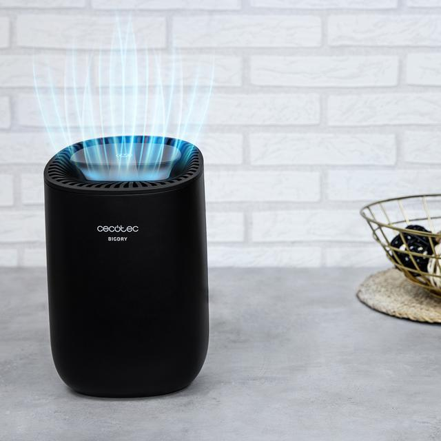 Deshumidificador Cecotec BigDry 2000 Light Black compacto y silencioso para estancias pequeñas con tecnología Peltier y apagado automático
